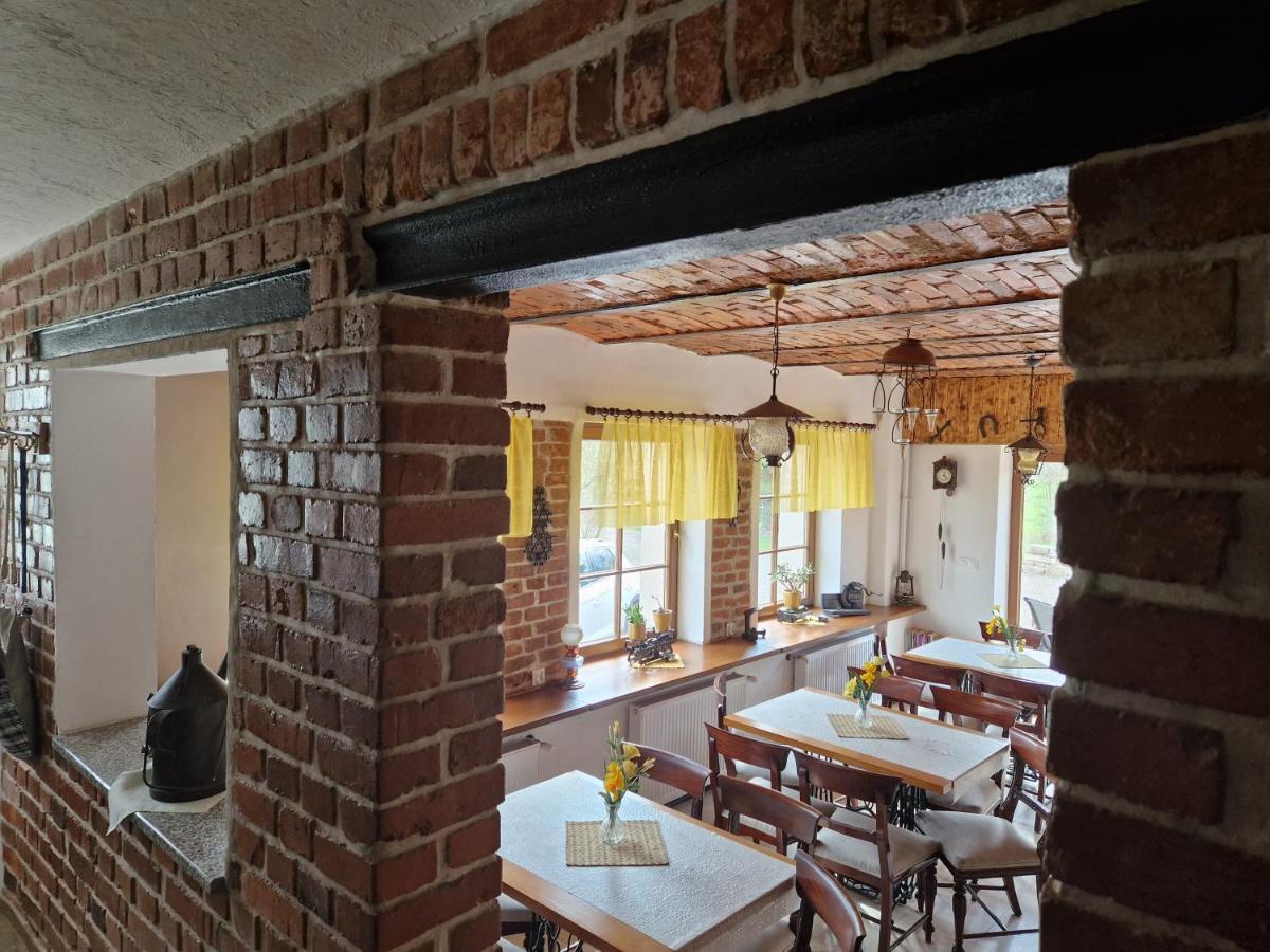 Stara Kuznia Radkow Hotel Bagian luar foto